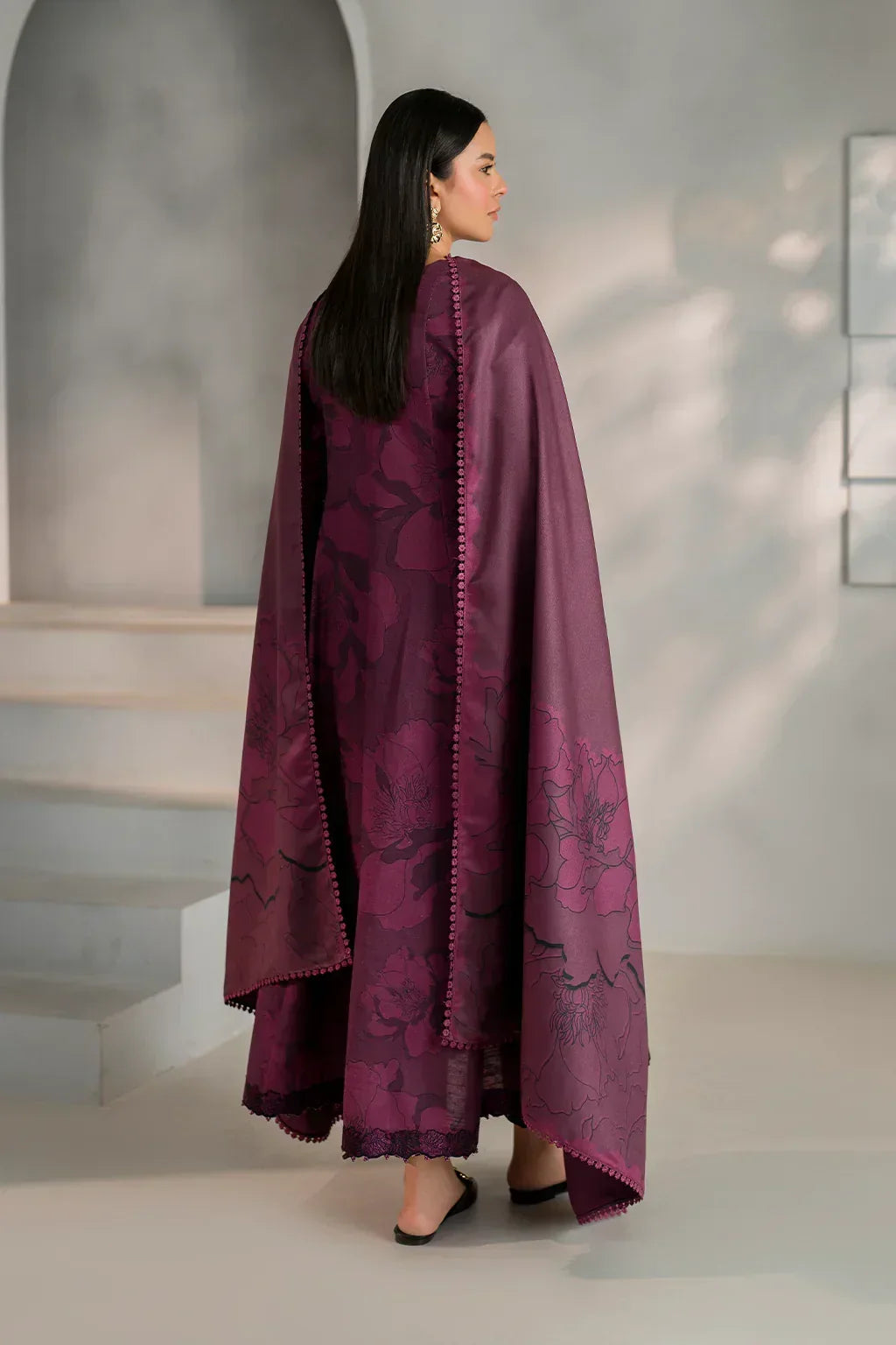 Iznik Luxury Embroidered Lawn Unstitched Collection UE - 351 - 3 Pieces Lawn - Zainabjees