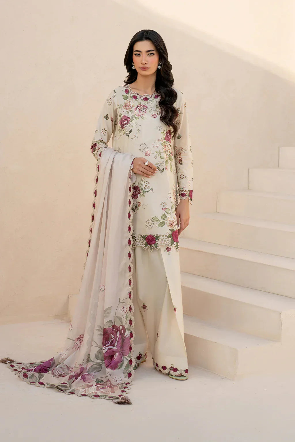 Iznik Luxury Lawn Embroidered 3 Pc Unstitched Collection EFL-05