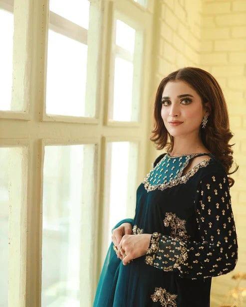 Afrozeh Luxury Velvet Collection Unstitched 3 Pieces ZINC Gold - 3 pieces Velvet - Zainabjees