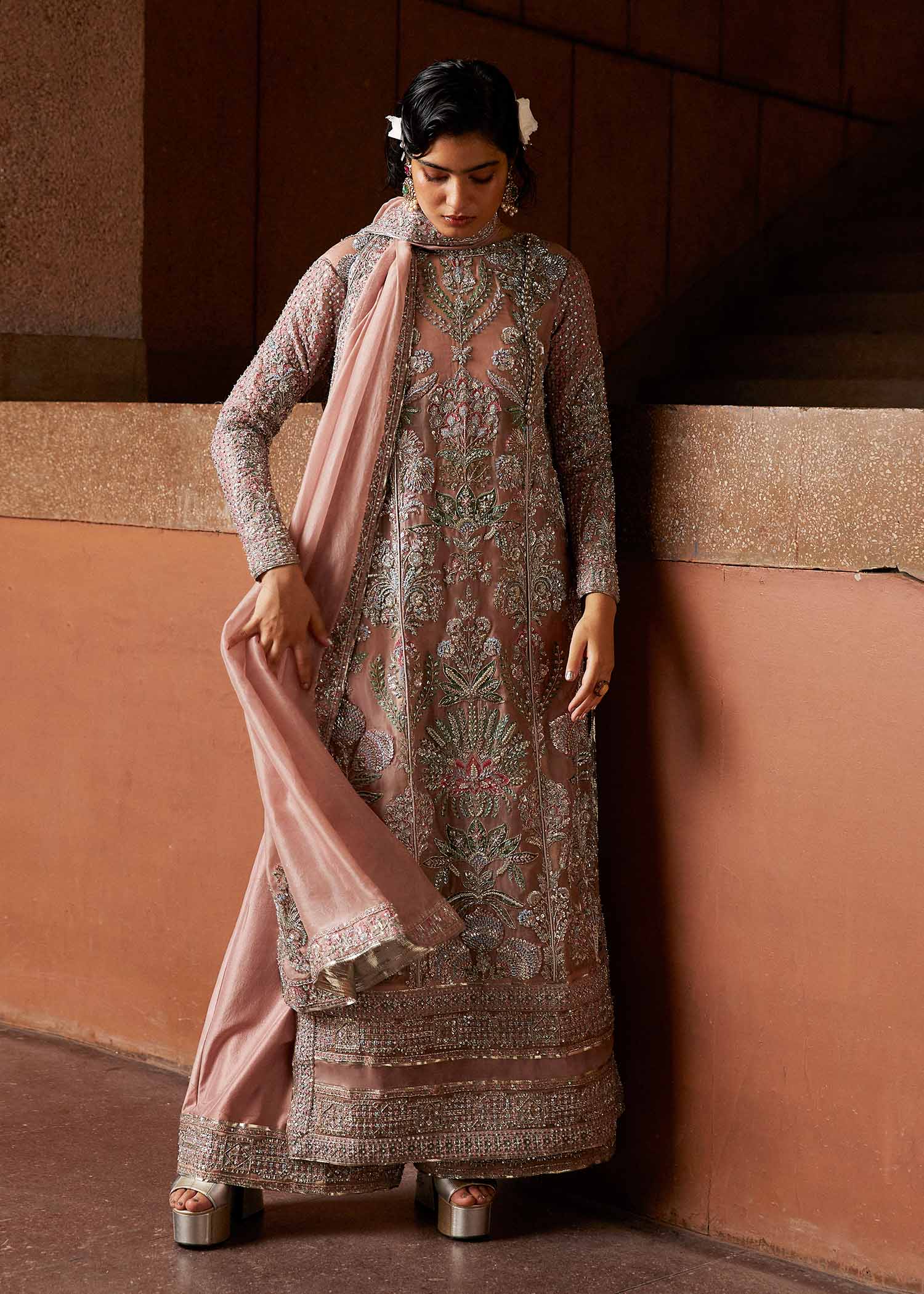 Hussain Rehar Parday ke Peechay 3 Pieces Organza Embroidered Verve