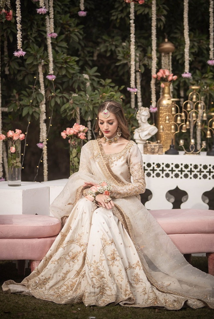 Maha Wajahat Organza Embroidered Unsticthed 3 Piece Zohra