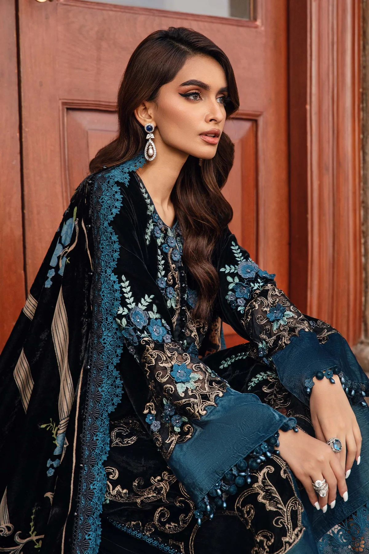 Maria.B Luxury Embroidered Velvet Collection Unstitched With Velvet Shawl