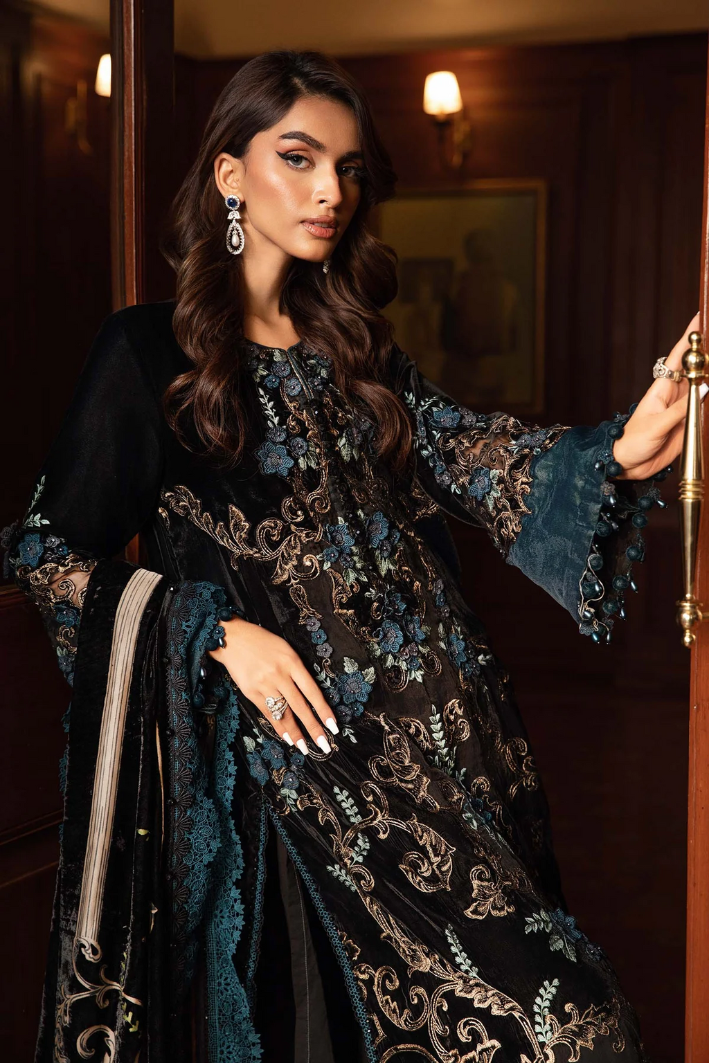 Maria.B Luxury Embroidered Velvet Collection Unstitched With Velvet Shawl
